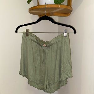 Lisa says Gah Lounge shorts